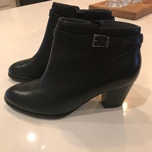 Vionic NWOT Upton Boots Size 10